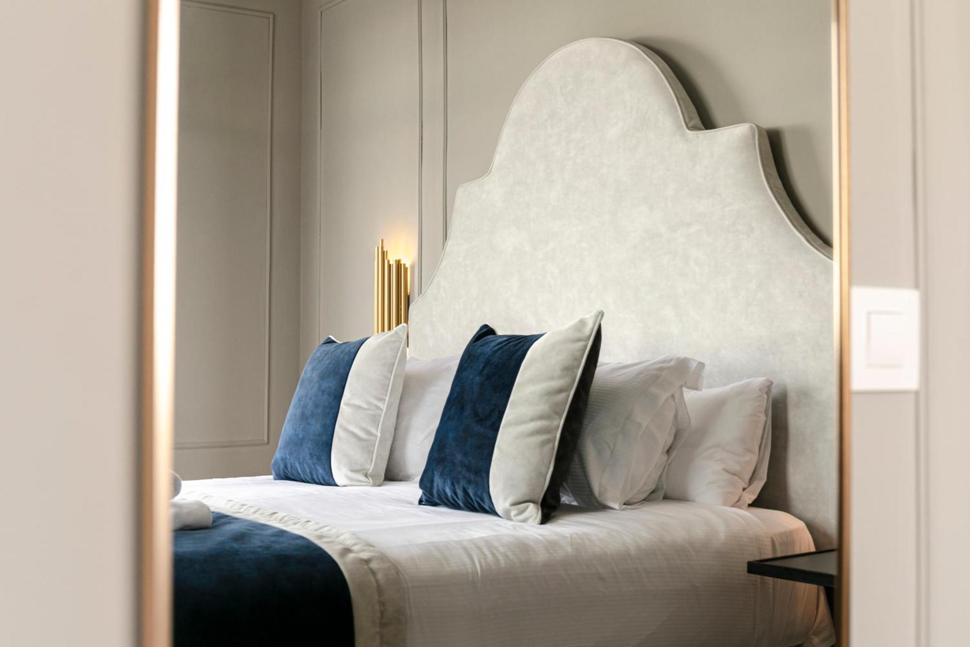 Isg Apartments The Most Exclusive Apartment In Sevillaparking Exterior foto
